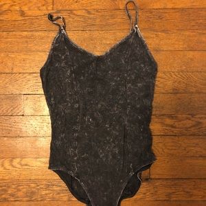 Patterned gray bodysuit